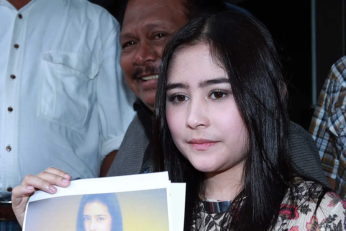 [Bintang] Prilly Latuconsina