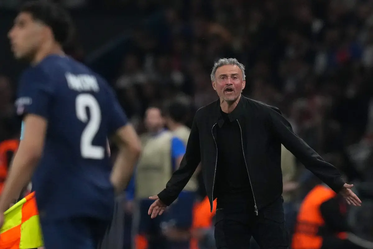 Pelatih PSG Luis Enrique