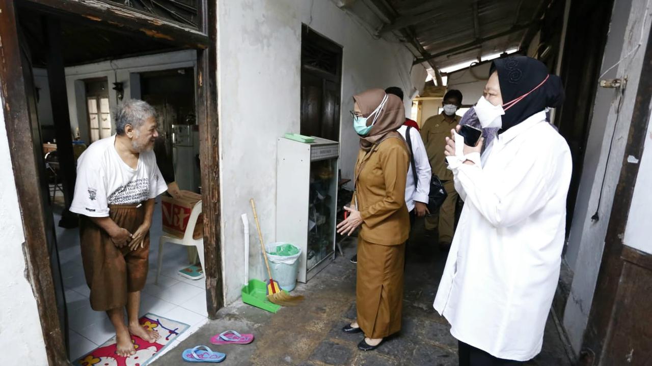 Pastikan Penyaluran Bansos Cepat dan Tepat Sasaran, Mensos Cek Langsung Penerima Bansos