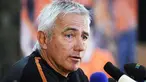 Pelatih Belanda Bert Van Marwijk dalam konferensi pers di Witts University, Johannesburg, 3 Juli 2010, sehari setelah Oranje mengalahkan Brasil 2-1 di perempat final PD 2010. AFP PHOTO / GIANLUIGI GUERCIA