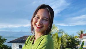 Nursyah mengaku tak hanya minta maaf, ia sempat memeluk Indah Permatasari. Kala itu ia menilai wajah putrinya tak bercahaya dan tidak beraura lagi. (Foto: Dok. Instagram @indahpermatas)