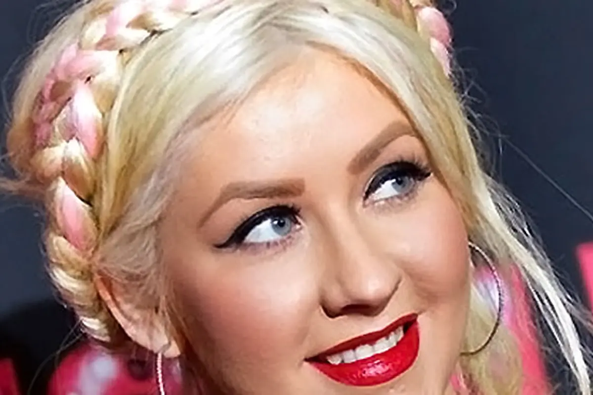 christina-aguilera-130909c.jpg