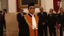 Sunarto saat dilantik sebagai Wakil Ketua Mahkamah Agung Bidang non Yudisial di Istana Negara, Jakarta (23/5). Pengangkatan Sunarto ini berdasarkan surat Keputusan Presiden (Keppres) Nomor 96/P/Tahun 2018. (Liputan6.com/Angga Yuniar)