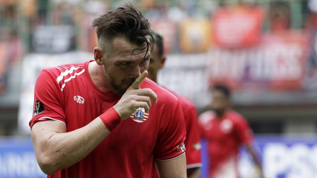 Striker Persija Jakarta, Marko Simic, merayakan gol yang dicetaknya ke gawang 757 Kepri Jaya. (Bola.com/Yoppy Renato)