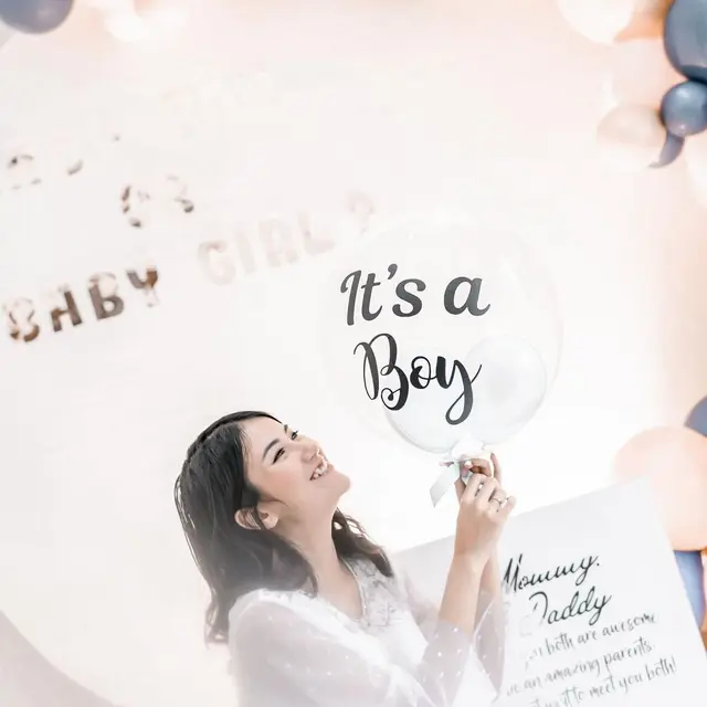 Masuki 5 Bulan, Ini 6 Potret Ina Marika dan Rezca Syam Ungkap Jenis Kelamin Anak