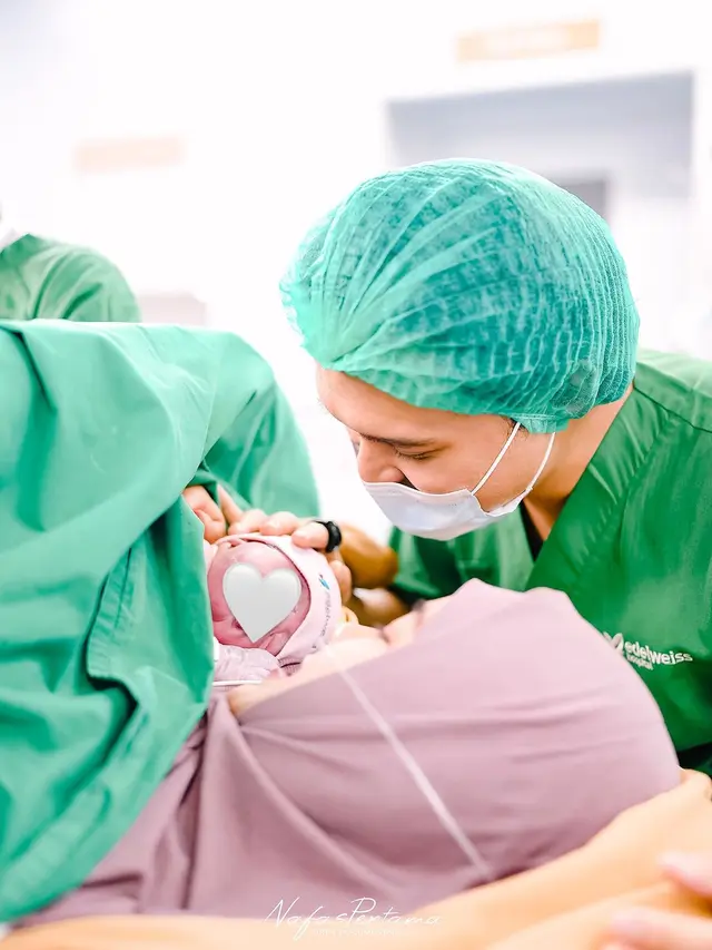 Anisa Rahma melahirkan anak ketiga (Instagram/anisarahma_12)