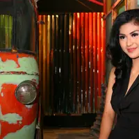 Sebuah kebanggan bagi Delia Husein saat membintangi film Benyamin Biang Kerok. Dalam film garapan sutradara Hanung Bramantyo tersebut, Delia menganggap mimpi yang menjadi kenyataan. (Nurwahyunan/Bintang.com)