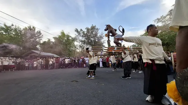 Pawai ogoh-ogoh di Ngawen berlangsung meriah di tengah Ramadhan, jadi simbol kuat toleransi antarumat beragama menjelang Nyepi dan Idulfitri.