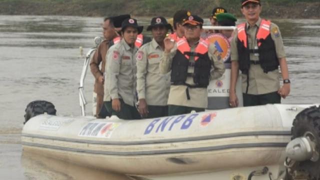 Gubernur Jambi Patroli Banjir