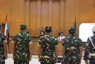 Empat anggota TNI terdakwa kasus penyiraman air keras terhadap aktivis KontraS, Andrie Yunus. (Liputan6.com/Ady Anugrahadi)