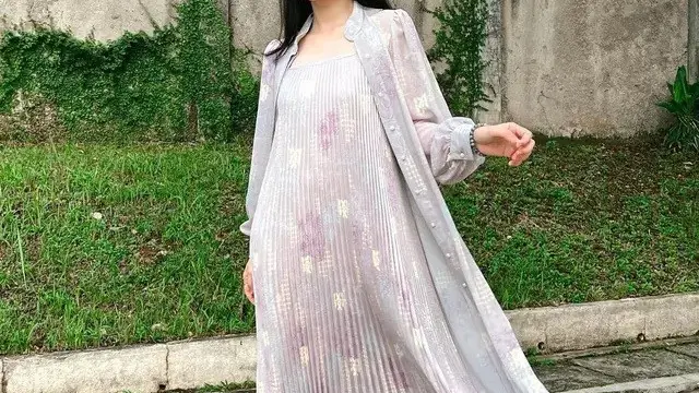 Jadi Inspirasi untuk Lebaran 2025, Ini Deretan Gamis Elegan ala Artis Indonesia