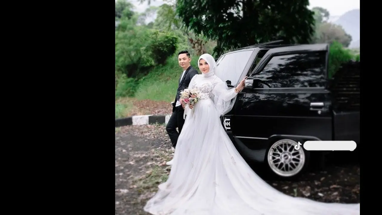 Tak Harus Mobil Mewah, Mitsubishi L300 Berikan Pengalaman Tak Ternilai Bagi Pasangan Ini