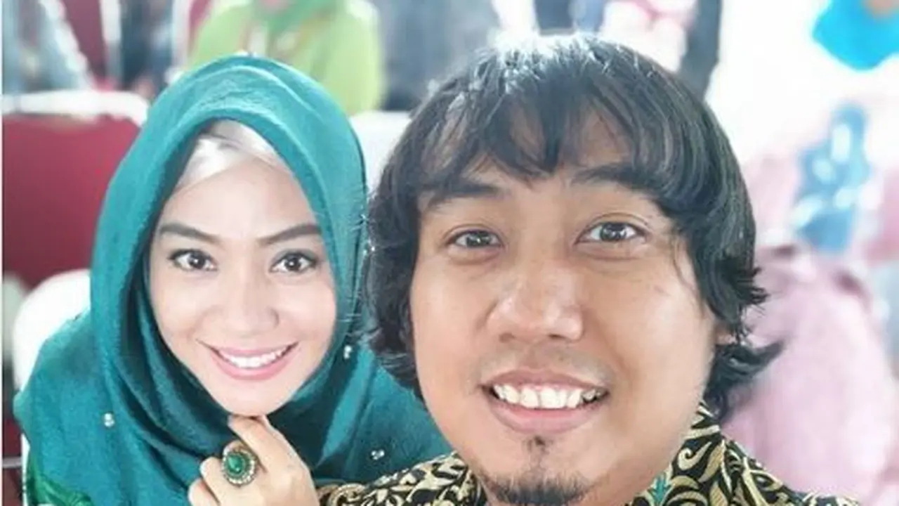 Ade Jigo dan Istri