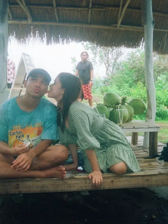 Fadly Faisal dan Rebecca Klopper