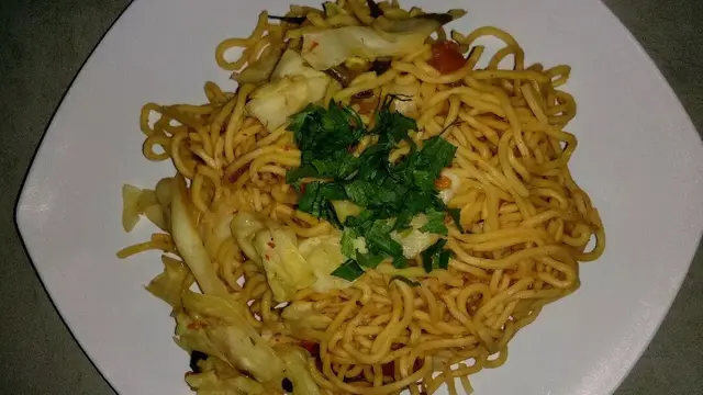 Resep mie goreng rendah kalori. (dok. Cookpad @cook_18738372)