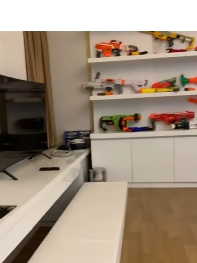 7 Potret Kamar Anak Inul Daratista, Ada Lemari Khusus untuk Pistol Mainan