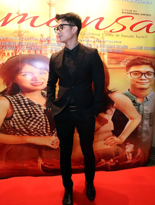 Dikta sempat tak menyangka jika dirinya ikut terlibat dalam proses pembuatan film yang digarap oleh Angel Lelga tersebut. (Nurwahyunan/Bintang.com)