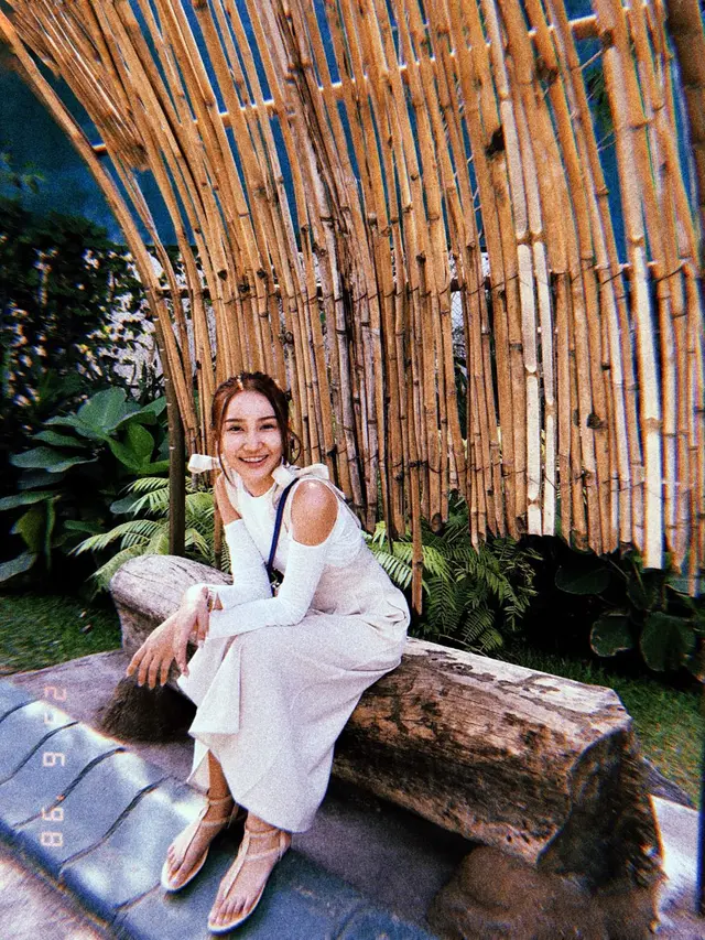 5 Potret Bella Aprilia Runner-up Miss Grand Indonesia 2020 Tanpa Makeup