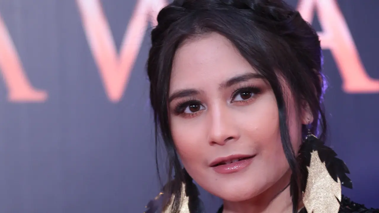 [Bintang] Prilly Latuconsina