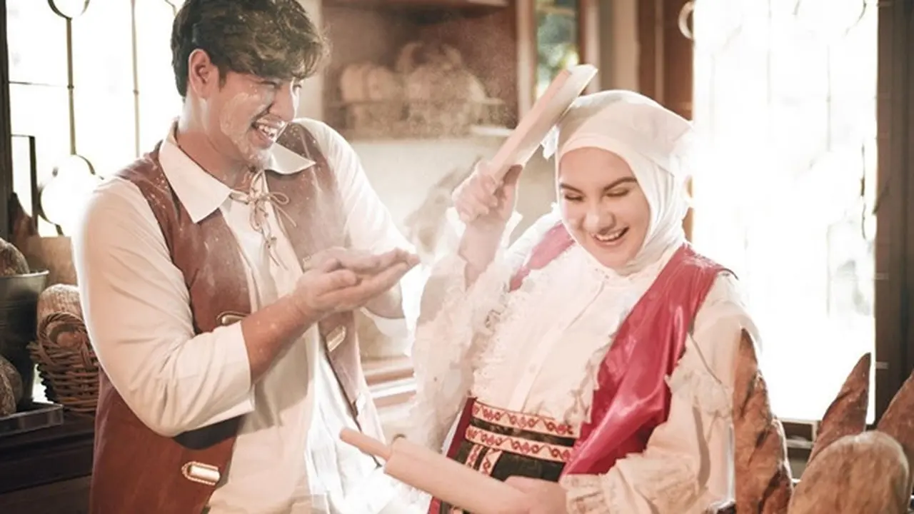 6 Pemotretan Maternity Shoot Irish Bella dan Amar Zoni, Bertema 'Baked with Love'