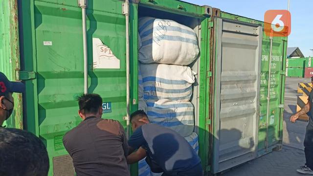 Penyelundupan Pakaian Bekas