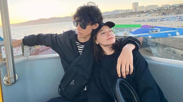 FOTO: Momen Liburan Seru Rossa dan Anak di Amerika Serikat