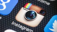 Selain aktif membuat postingan, Smartphone juga menjadi faktor pendukung utama supaya bisa cepat ngehits di Instagram.
