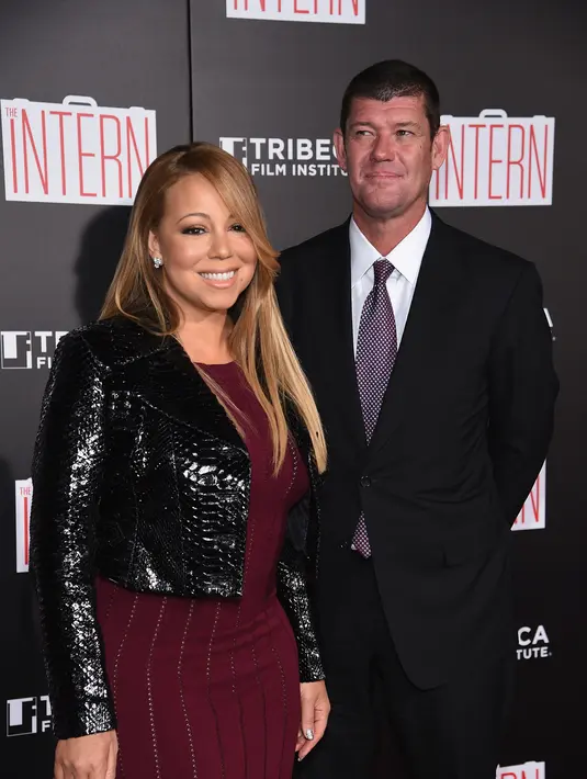 Diva berusia 43 tahun ini dan James Packer bahkan sudah membicarakan masa depan bersama yang tak lain adalah sebuah pernikahan. Rupanya keseriusan mereka tak berakhir sampai satu atap saja. (AFP/Bintang.com)