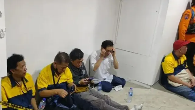 Wajah-wajah Lemas para korban kebakaran Glodok Plaza (Merdeka.com)