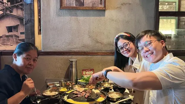 Potret Nevos Setyaningrum makan bersama Gisela Cindy dan James Nguyen di Kanada (Sumber: Instagram/giselacindy12)