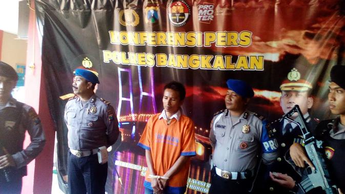 Tersangka Sahri, 35 tahun, saat gelar perkara.