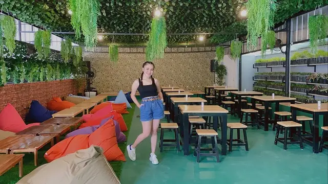 Potret Cafe Milik Ayu Ting Ting