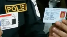 Pemilik KTP dan SIM yang diduga pelaku bom Kampung Melayu ternyata masih hidup dan sedang berada di rumahnya.