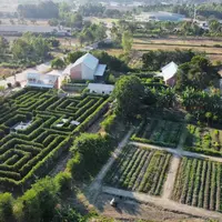 Sejumlah tren perjalanan liburan di Indonesia hadirkan pilihan beragam.