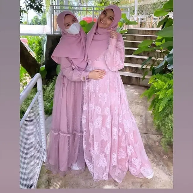 7 Potret Terbaru Nadya Mustika Rahayu Pamer Baby Bump, Curi Perhatian