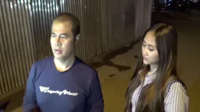 Mantan Bupati Garut Aceng Fikri bersama istrinya terjaring razia Satpol PP di sebuah hotel di kawasang Lengkong, Bandung, Jabar. (Istimewa)