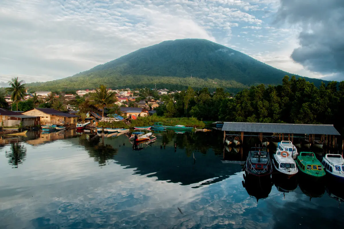 Gunung Gamalama.