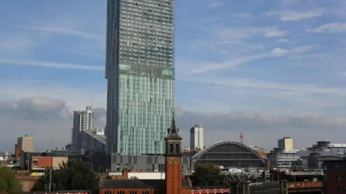 Gedung Pencakar Langit Ini 'Menangis' Setiap Kali Tertiup Angin