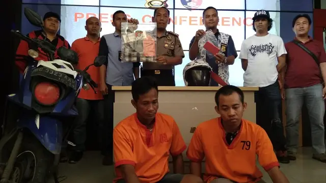 Pencopet di Palembang Nekat Bersembunyi di Mobil Angkot Saat Aksinya Ketahuan