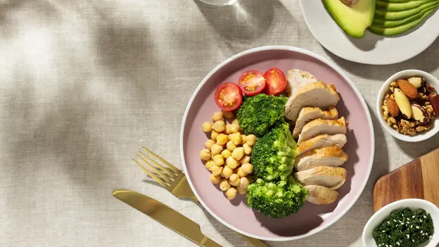 Ilustrasi menu diet rendah karbohidrat/freepik.com/jcomp