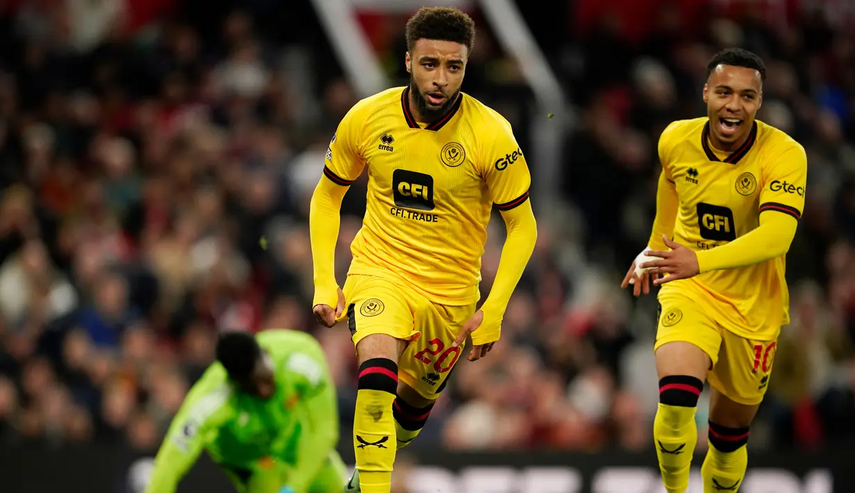 The Red Devils sempat dikejutkan dengan gol Jayden Bogle pada menit ke-35. (AP Photo/Dave Thompson)