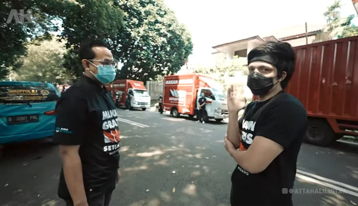 Atta Halilintar bagikan nasi padang gratis (Youtube/Atta Halilintar)