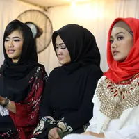 Pengajian 40 Hari Julia Perez (Nurwahyunan/bintang.com)