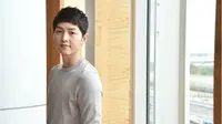 Hentikan Waktu, Song Joong Ki Layak Disebut Vampire Tampan