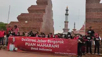 Deklarasi relawan Puan Maharani di Alun-alun Kejaksan Kota Cirebon. Foto (Liputan6.com / Panji Prayitno)