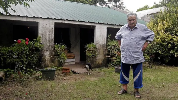 Presiden Termiskin, Gaji Cuma Rp 800 Ribu Tapi Gak Lupa Sedekah