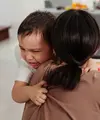 Alih-alih langsung melarang, orangtua dapat membantu anak memahami perasaannya sekaligus tetap menetapkan batas yang jelas. (Foto/Dok: Pexels)