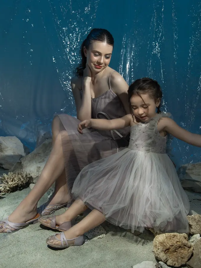 Diary Fimela Cerita Lulusan ITB Bisnis Sepatu Mempekerjakan Warga Lokal