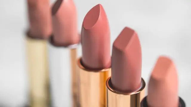 Intip Aturan Penggunaan Lipstik Nude, Biar Tampil Cantik Bebas Pucat