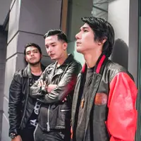 Sounday (Instagram/soundayband_id)